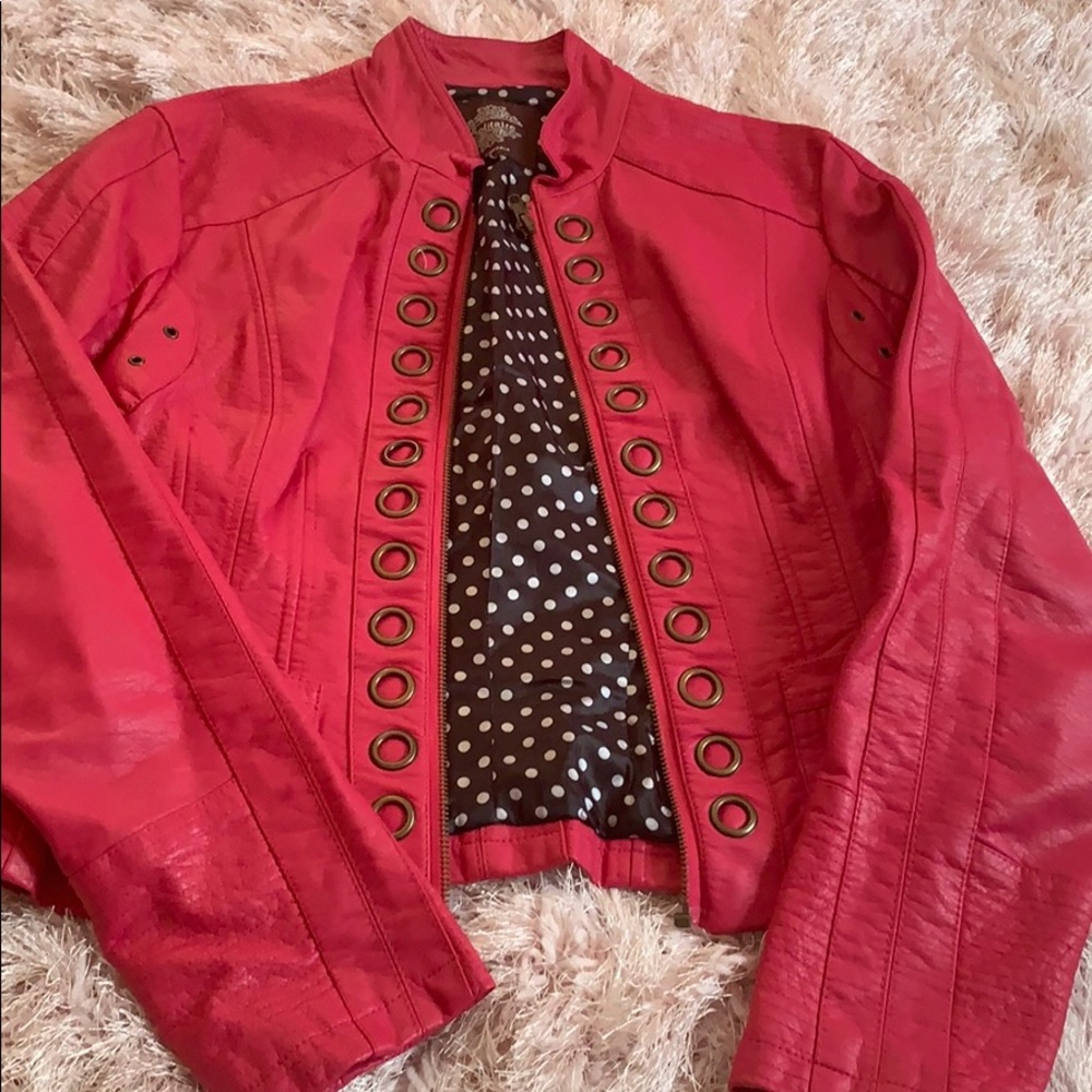 Cropped cute jacket